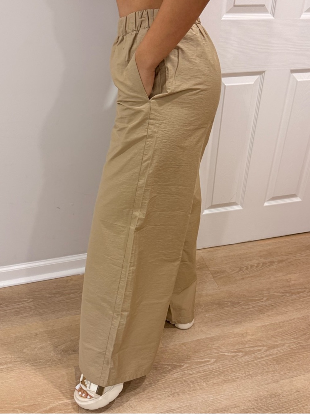 Massimo Dutti Beige Wide-Leg Pants